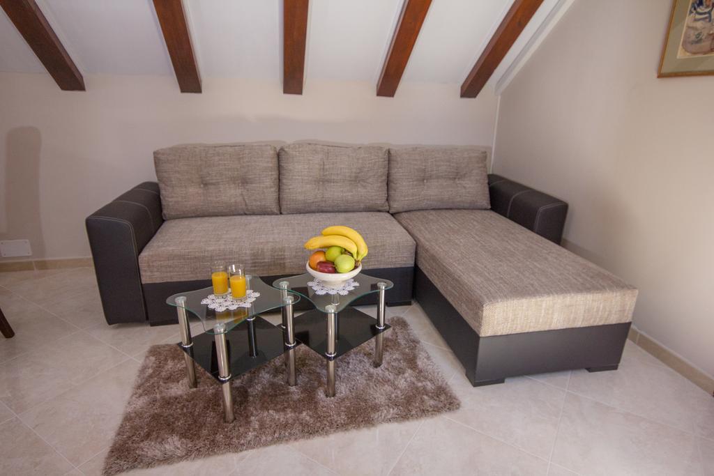 Apartment Niko Kastel Stari Kaštela Quarto foto